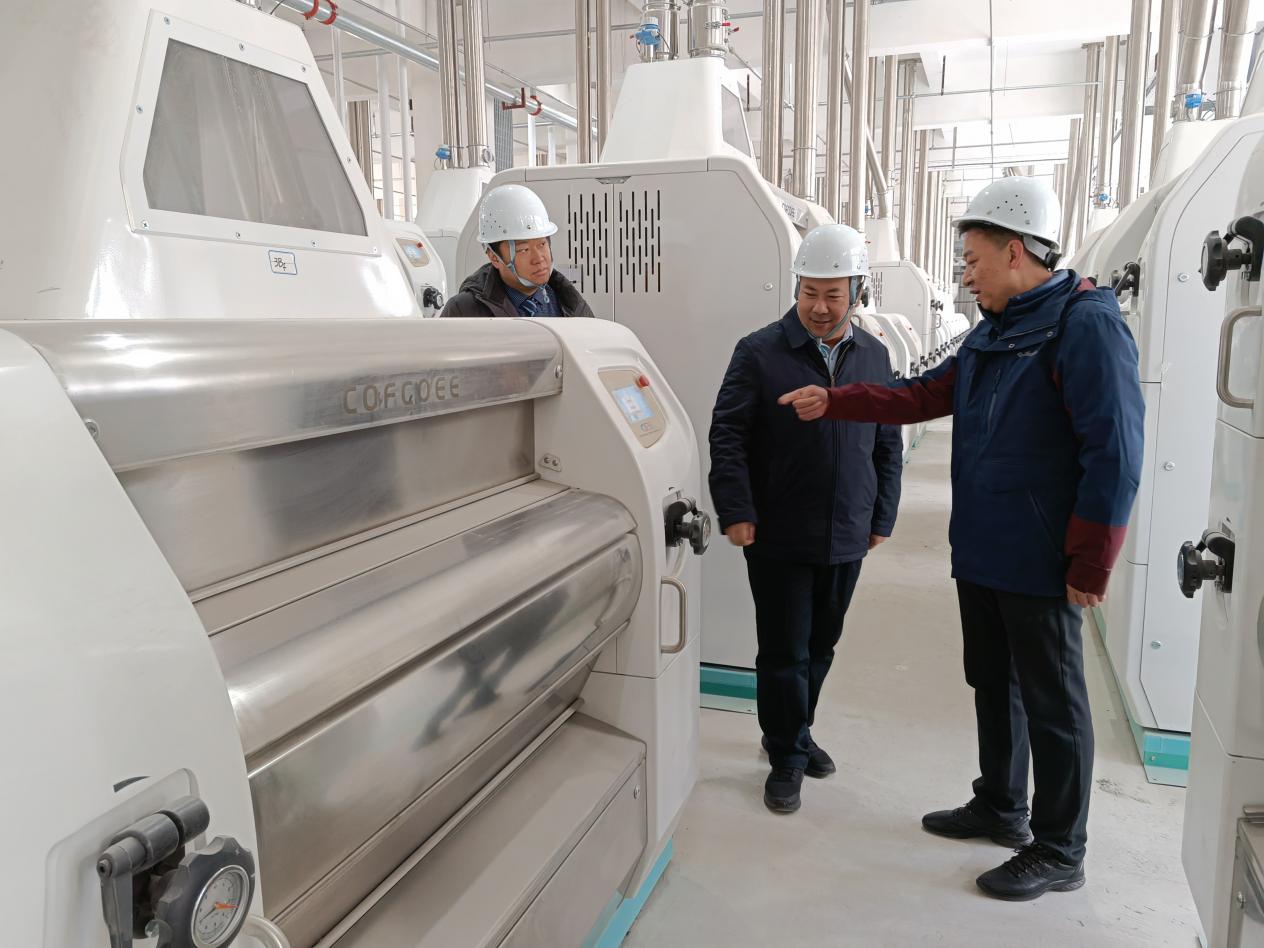 西瑞集團(tuán):1300噸生產(chǎn)線B線成功試機(jī)